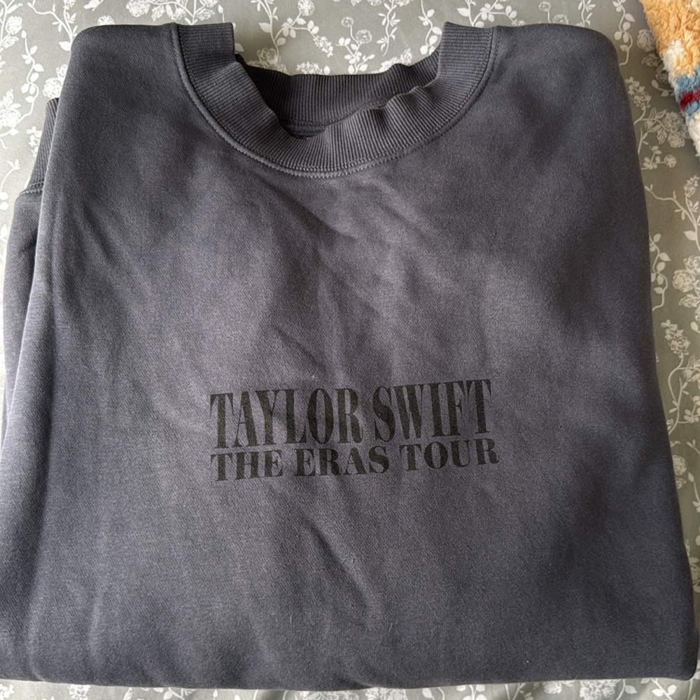 Taylor Swift Eras Tour Blue Crewneck Large